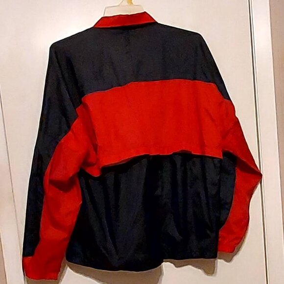Vintage Pro Spirt Black & Red Windbreaker Sz L 100% Nylon Water Repellant Finish - Picture 2 of 6